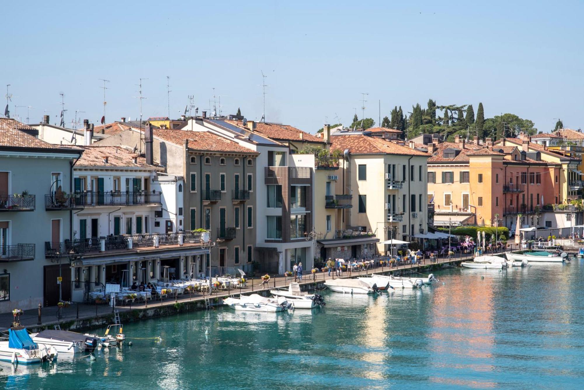 Palazzo Cordigero - Apartments Peschiera del Garda Buitenkant foto