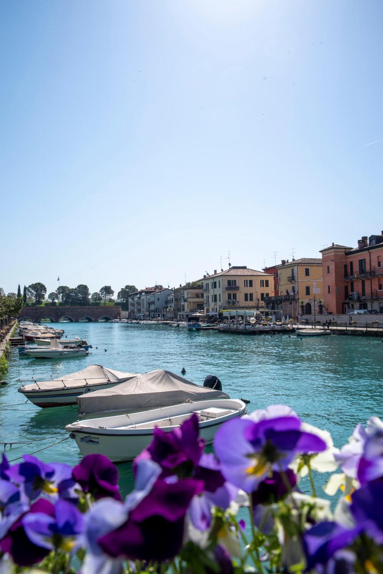 Palazzo Cordigero - Apartments Peschiera del Garda Buitenkant foto