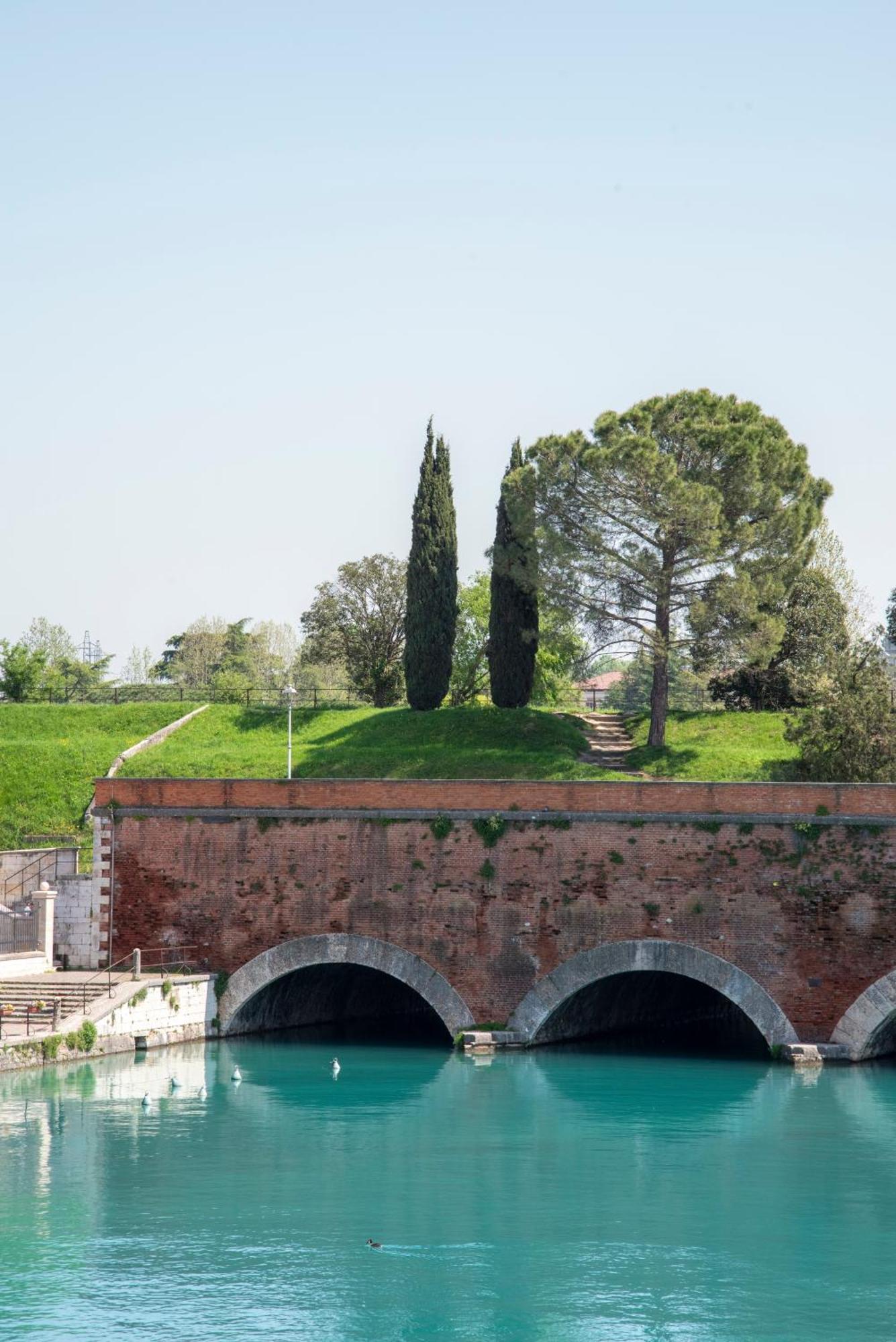 Palazzo Cordigero - Apartments Peschiera del Garda Buitenkant foto